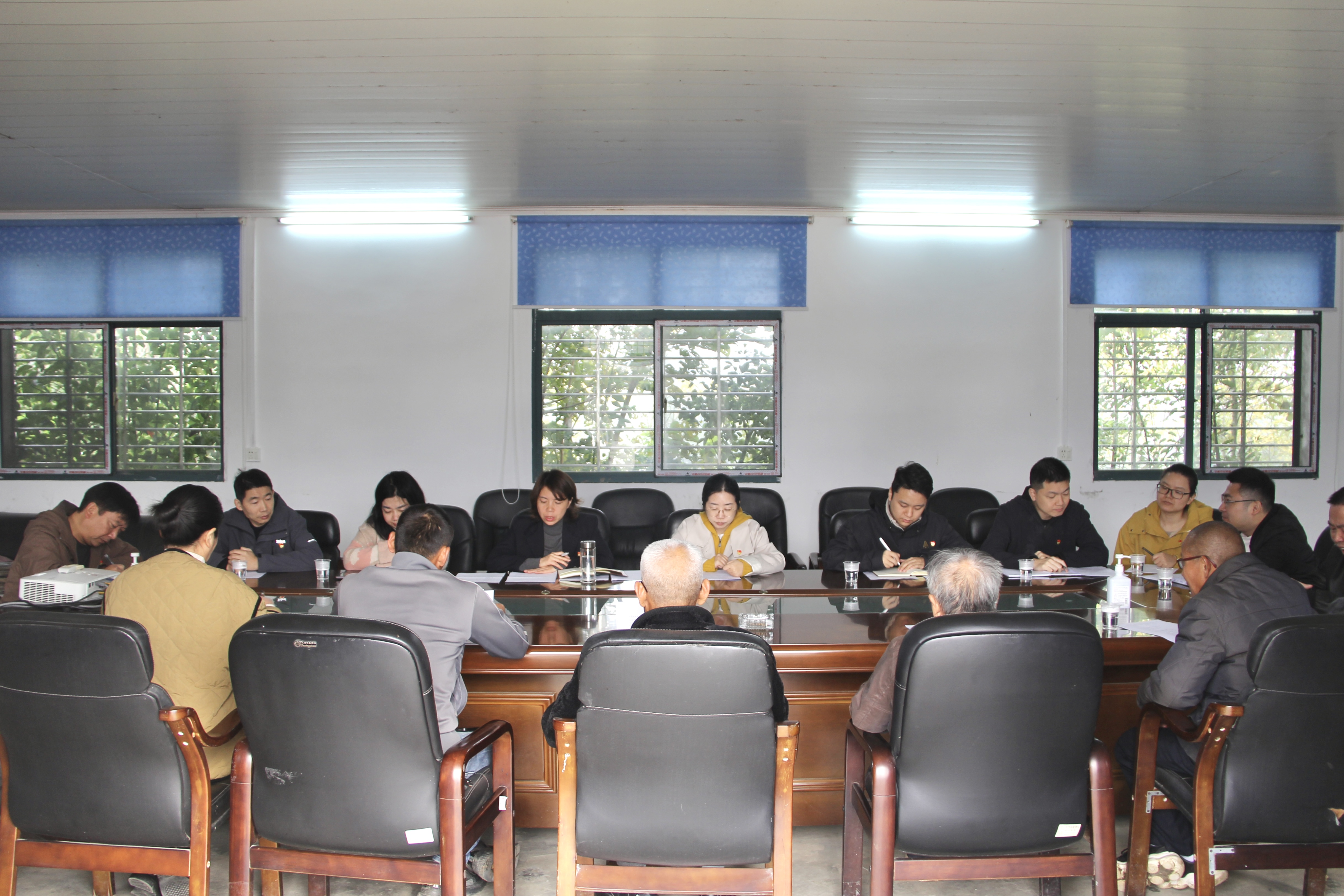 【平安建设】党建联学“双向赋能”：掇刀区检察院赴路冲村开展党建联学联建活动